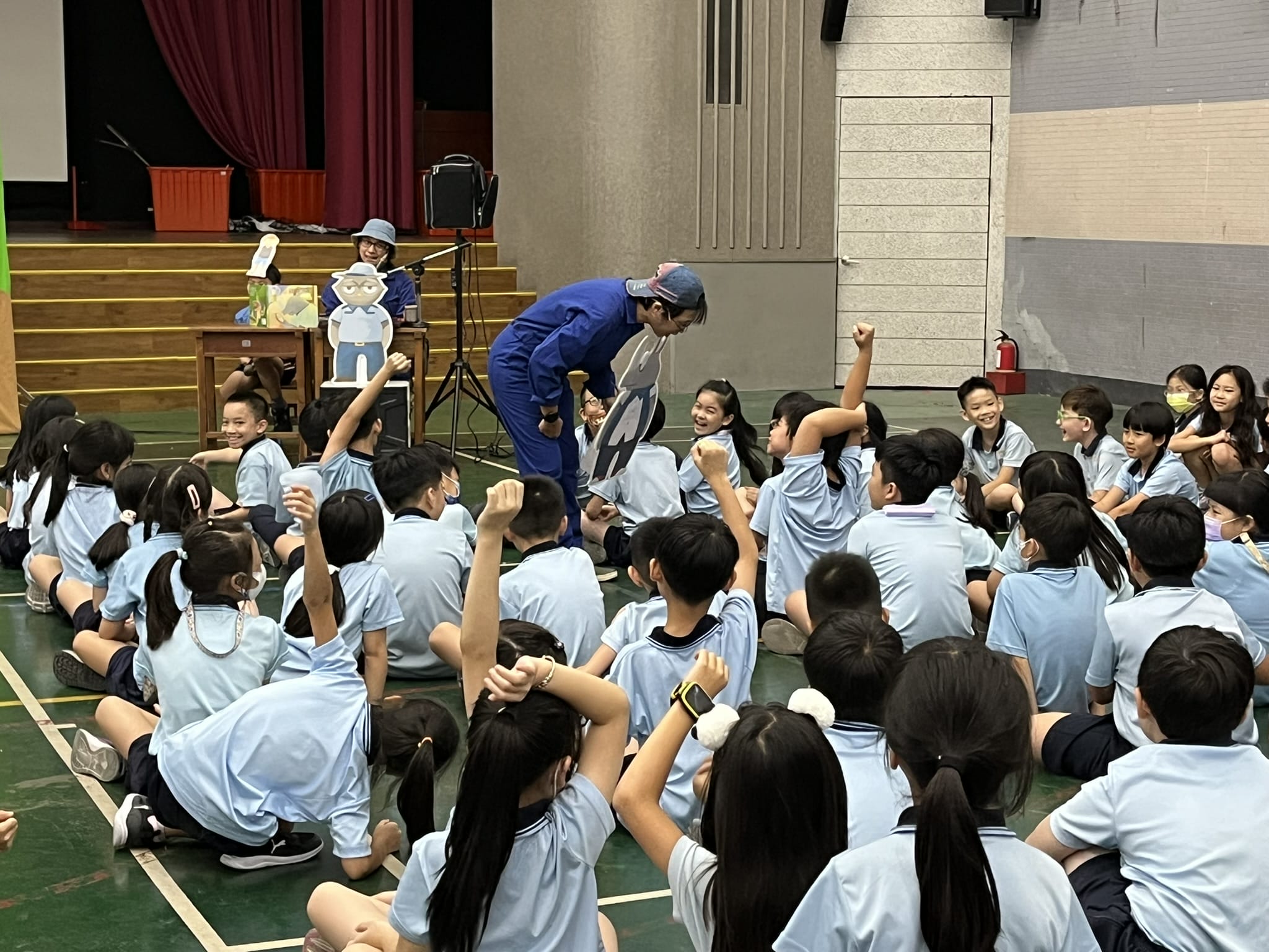 熱情又可愛的葫蘆國小小朋友湧入幸福村，選我選我！