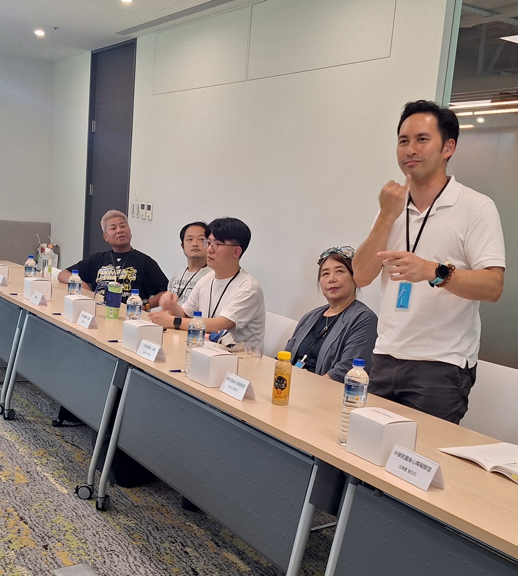 障盟理事長牛暄文發言